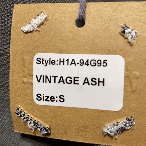 NWT HELLO NITE! ASH GREY LONG SLEEVE ROMPER CROCHET TRIM SZ S - Picture 12 of 12